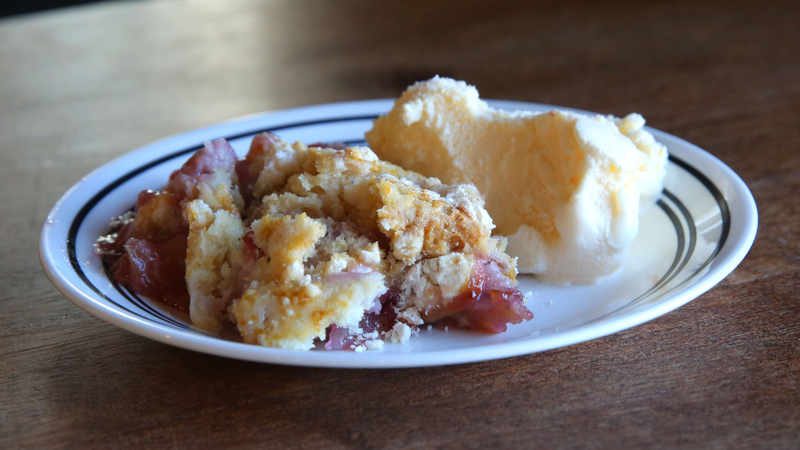 Illustration for article titled Fruit Soda Dump Cake may fit the bill if you’re having a crumble emergency